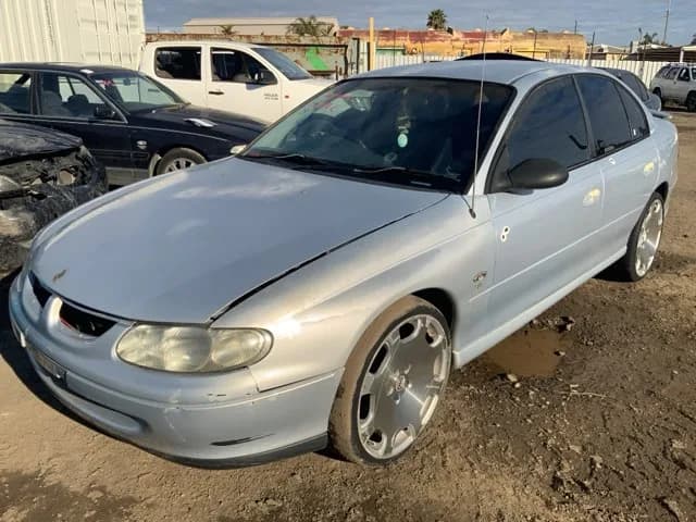 1998 Holden Commodore at Lonsdale