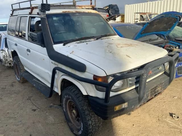 1994 Mitsubishi Pajero at Lonsdale