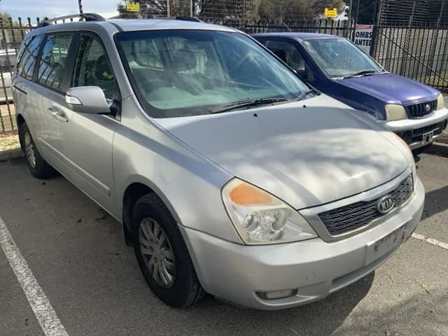 2011 Kia Carnival at Lonsdale