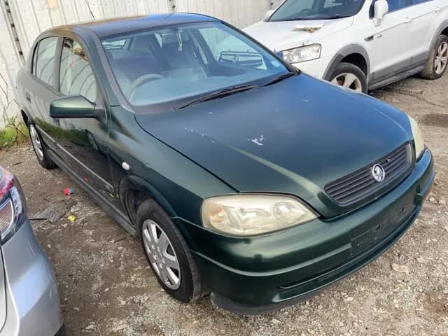 2001 Holden Astra at Lonsdale
