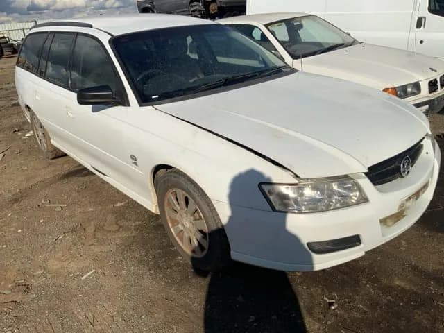 2006 Holden Commodore at Lonsdale