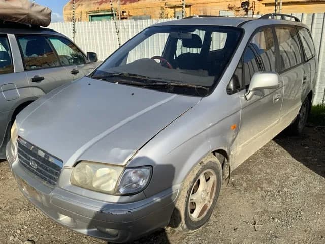 2002 Hyundai Trajet at Lonsdale