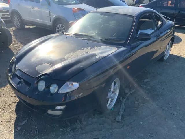 2000 Hyundai Coupe at Lonsdale