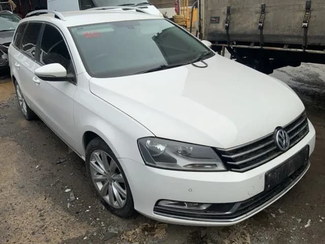 2013 Volkswagen Passat at Lonsdale