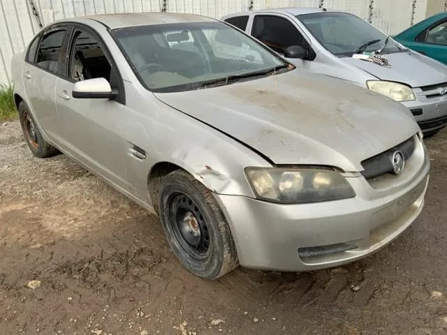 2006 Holden Commodore at Lonsdale