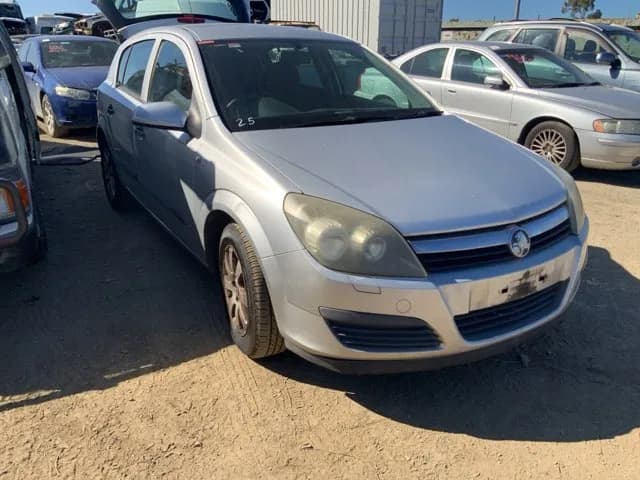 2006 Holden Astra at Lonsdale