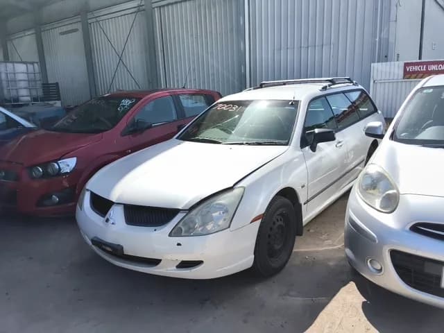 2004 Mitsubishi Magna at Elizabeth