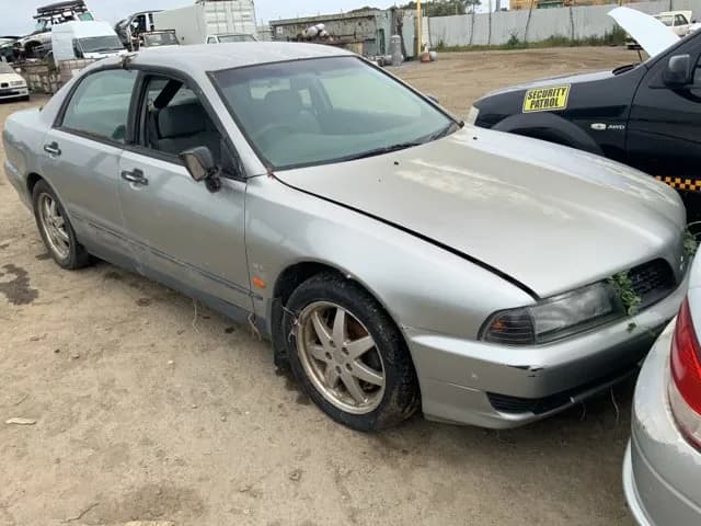 2001 Mitsubishi Magna at Lonsdale