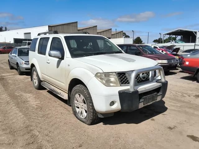 2006 Nissan Pathfinder at Elizabeth