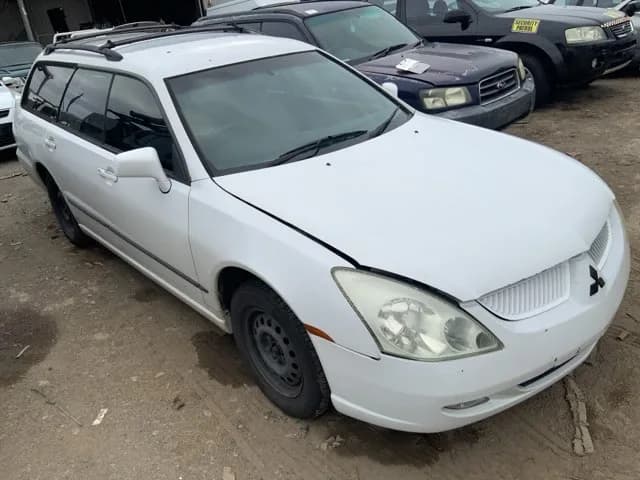 2004 Mitsubishi Magna at Lonsdale