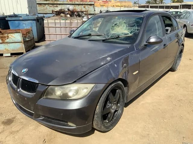 2006 BMW 320i at Lonsdale