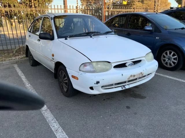 2000 Ford Festiva at Lonsdale