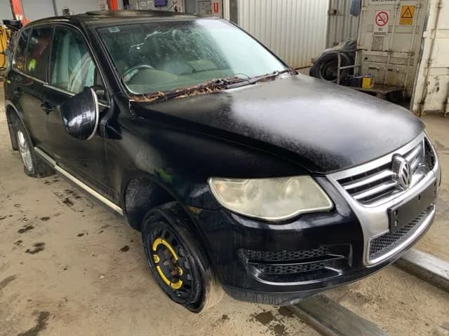 2009 Volkswagen Touareg at Lonsdale