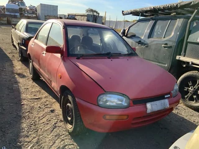 1989 Mazda 121 at Lonsdale