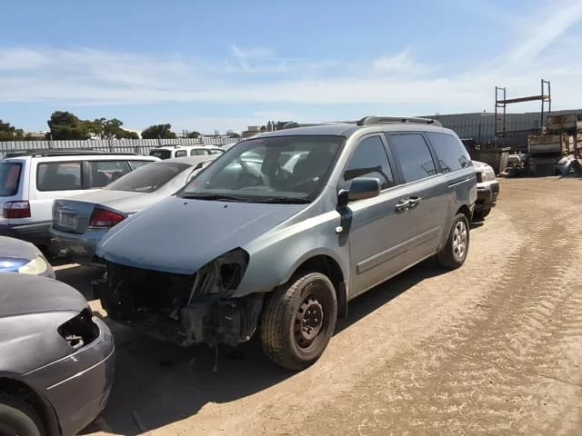 2007 Kia Carnival at Elizabeth