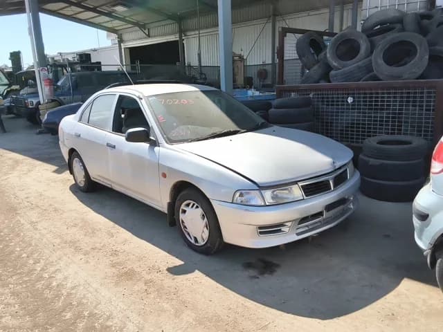 2000 Mitsubishi Lancer at Elizabeth