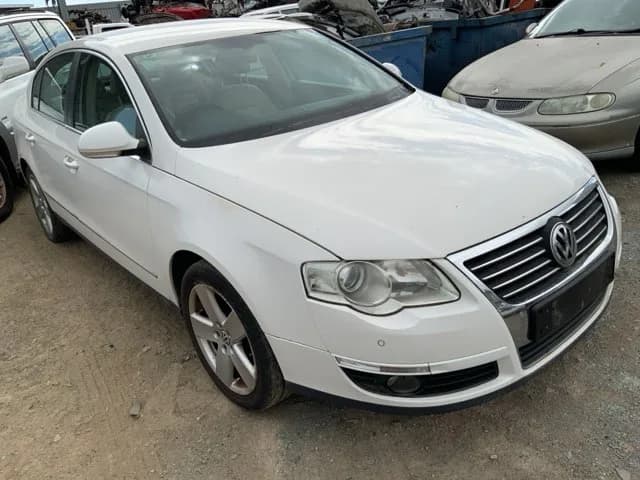 2010 Volkswagen Passat at Lonsdale