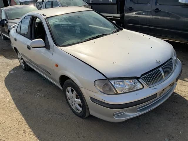 2002 Nissan Pulsar at Lonsdale