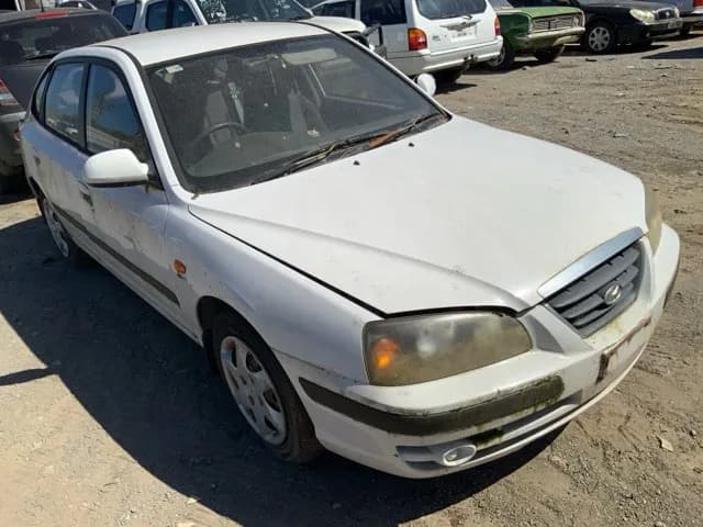 2005 Hyundai Elantra at Lonsdale