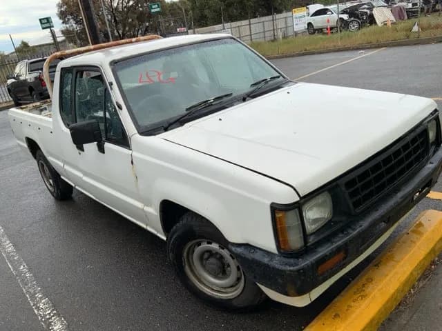 1991 Mitsubishi Triton at Lonsdale