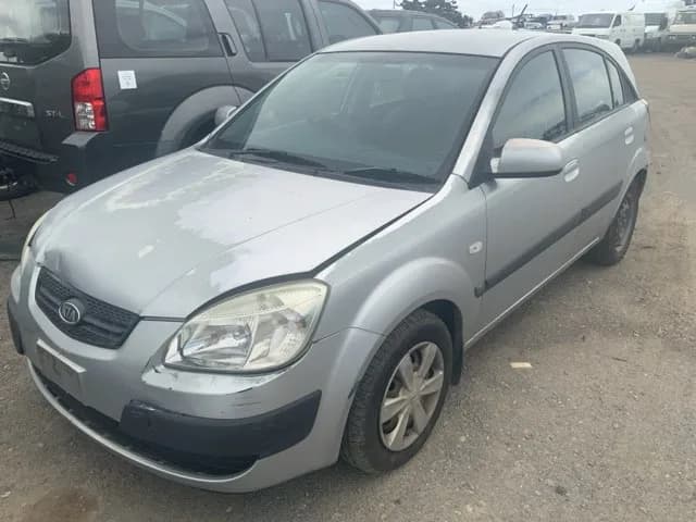 2007 Kia Rio at Lonsdale