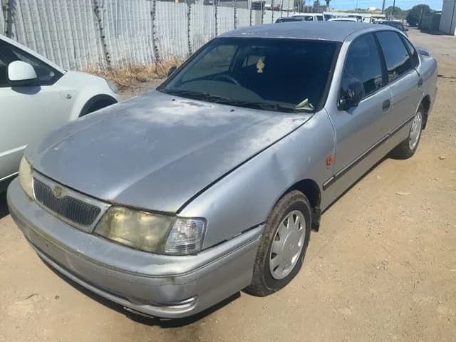 2001 Toyota Avalon at Lonsdale