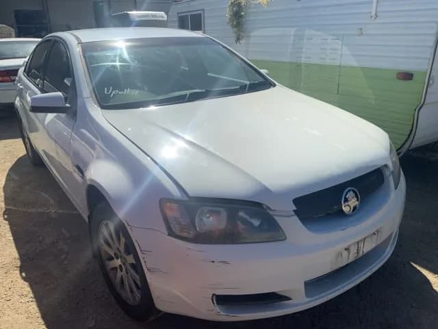 2006 Holden Commodore at Lonsdale