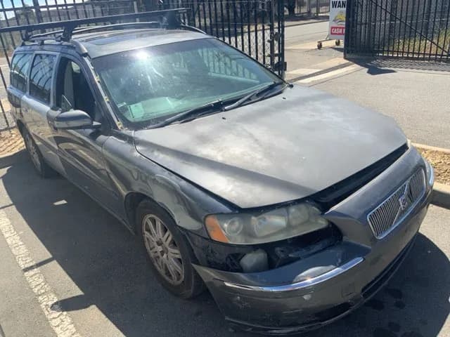 2006 Volvo V70 at Lonsdale