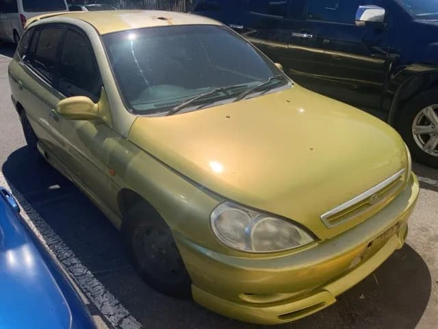 2001 Kia Rio at Lonsdale